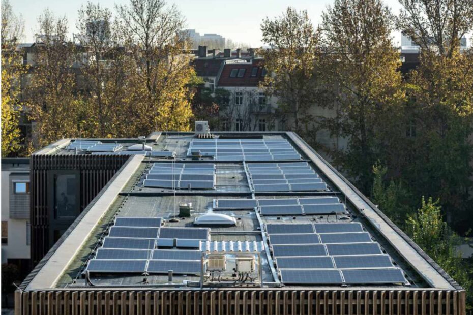 Dach der Bezirkszentralbibliothek „Pablo Neruda“ des Bezirks Friedrichshain-Kreuzberg